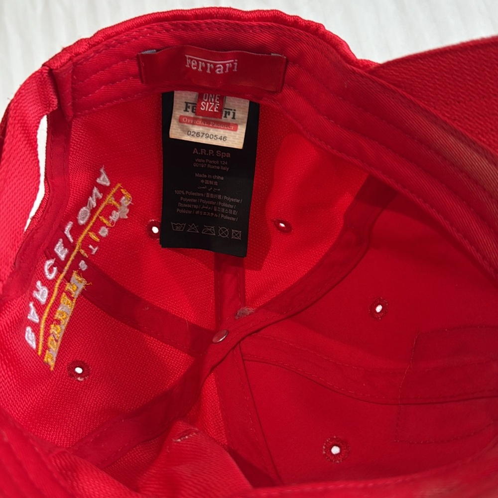 Ferrari Store in Barcelona F1 Drivers Cap - Picture 7 of 8